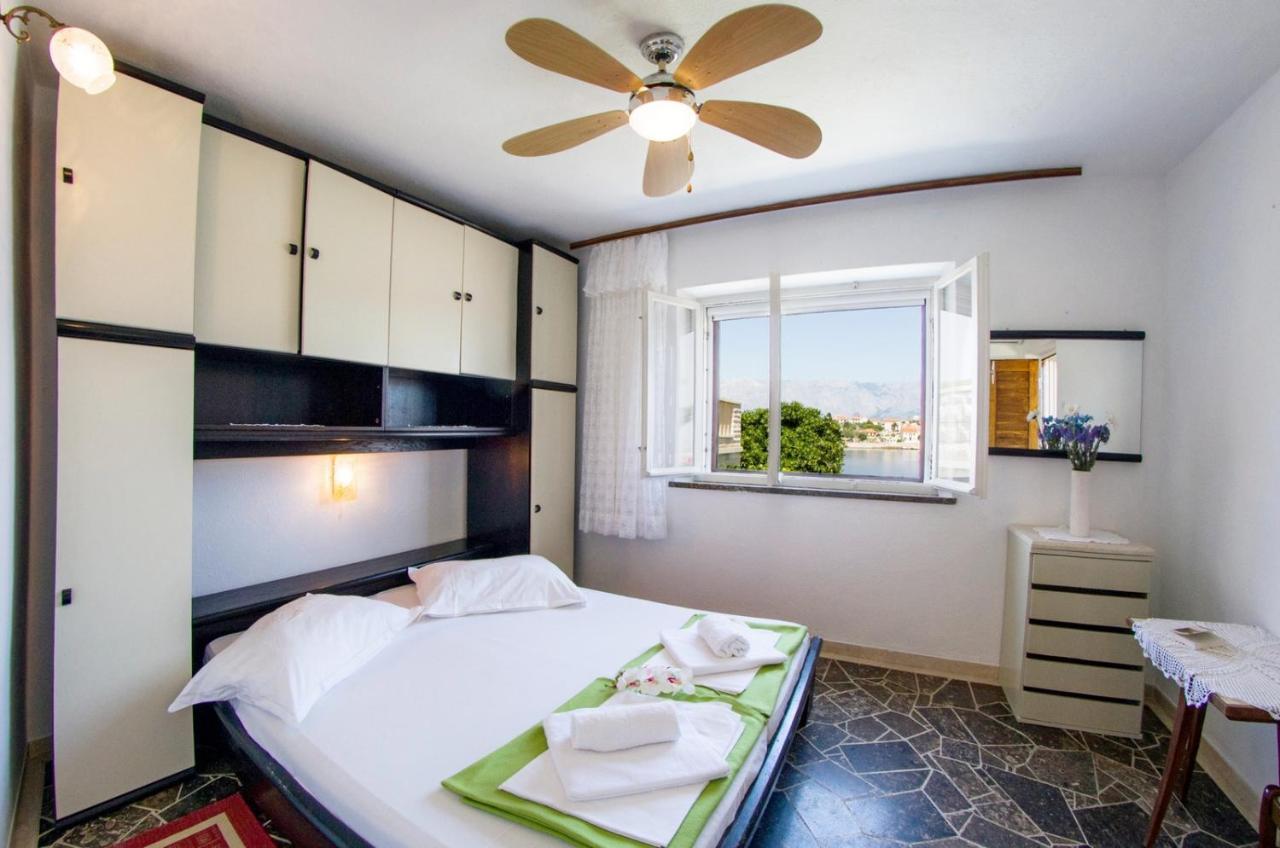 Selca  Beachfront House Pope B&B المظهر الخارجي الصورة