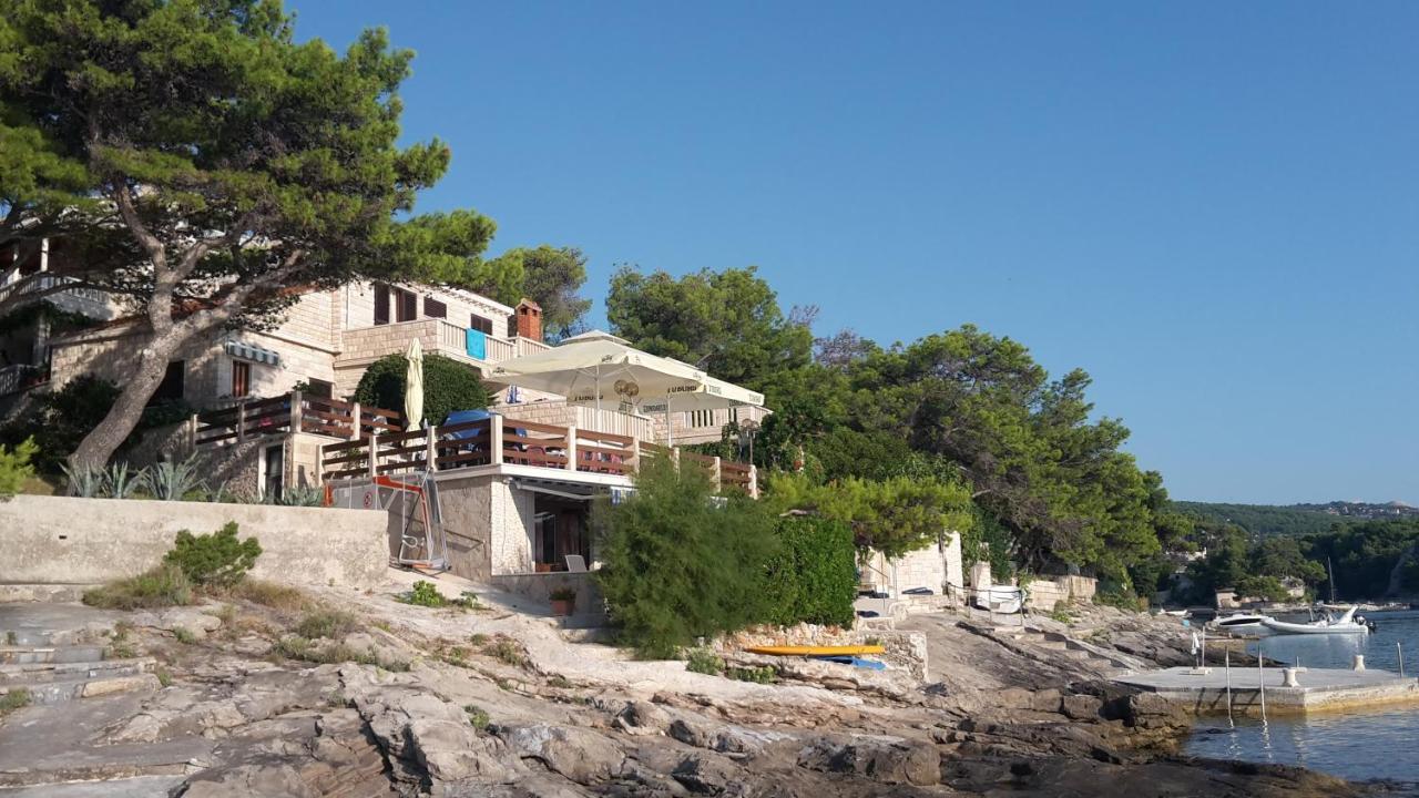 Selca  Beachfront House Pope B&B المظهر الخارجي الصورة